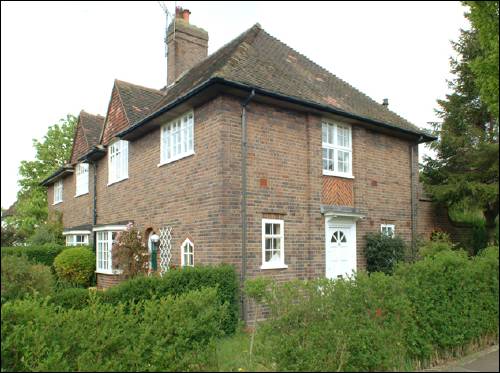 55-56 Neale Close